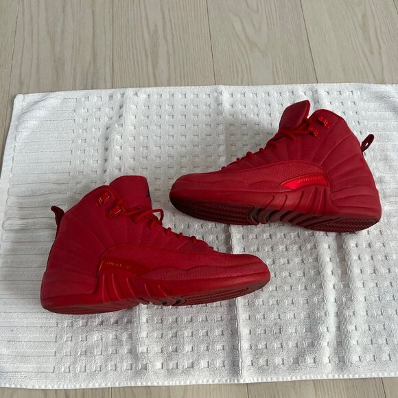 JORDAN 12 RETRO GYM RED HI-TOPS SNEAKERS RED 153265-601 7Y - Picture 2 of 6